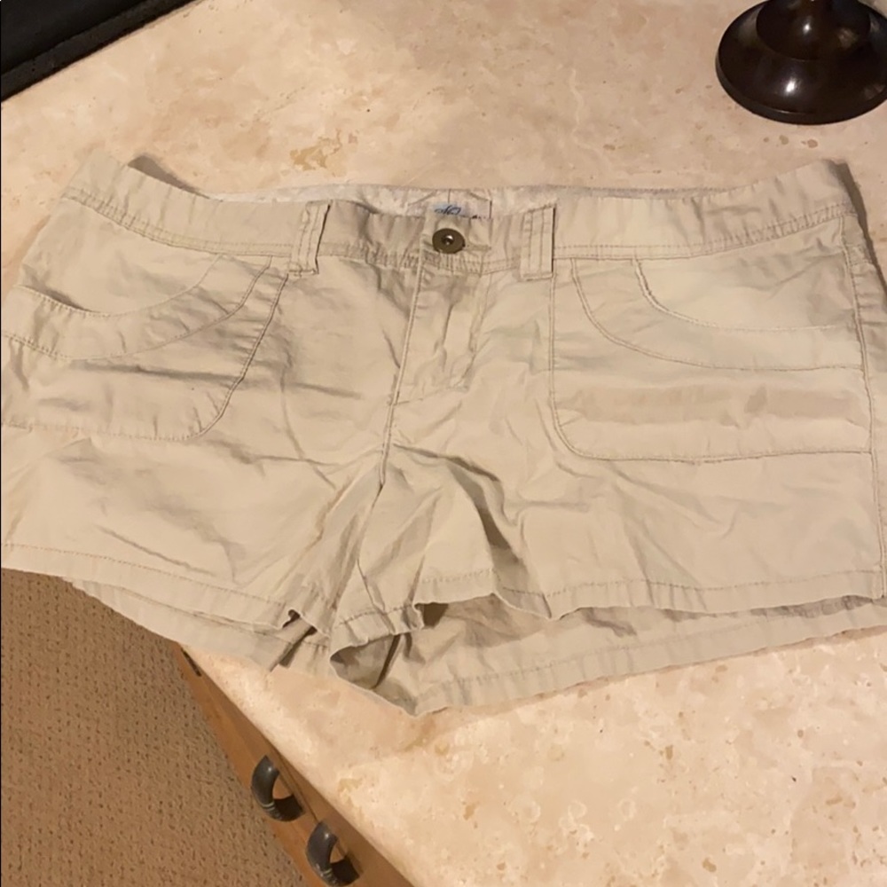 Khaki shorts